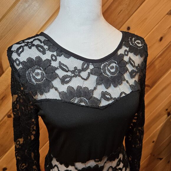 Made in the USA Lace/Rayon Full Length Sexy Dress Open Back Large Stretch - Picture 4 of 15